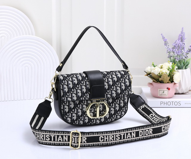 DlOR Handbags 042